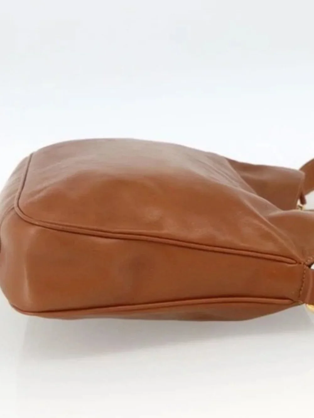 Gucci brand	gucci color	brown